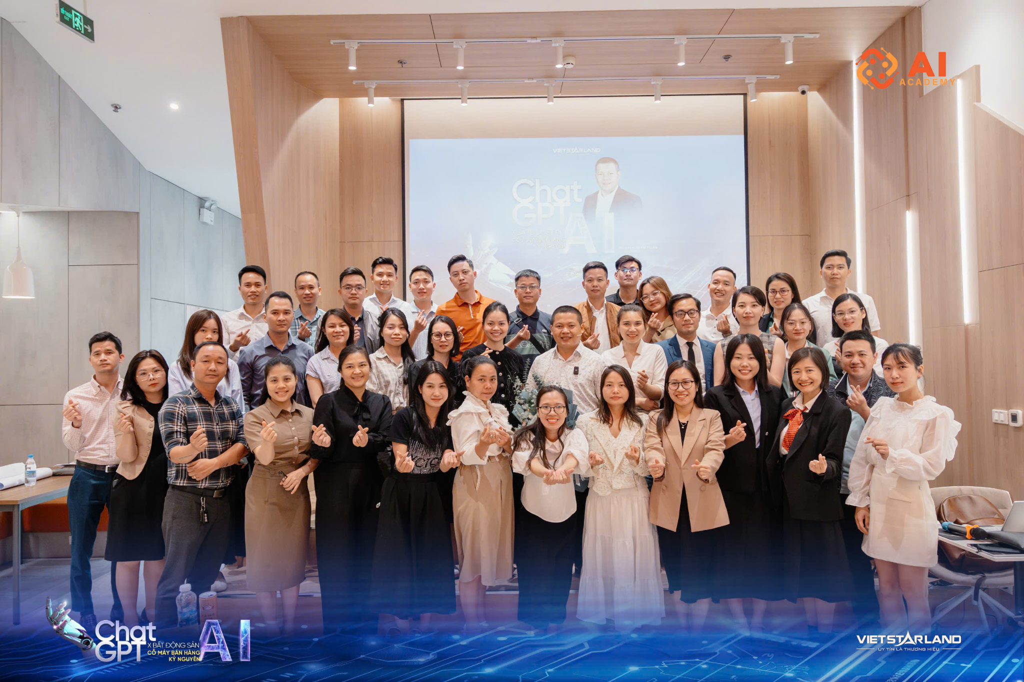dao-tao-ai-chatgpt-inhouse-cho-doanh-nghiep